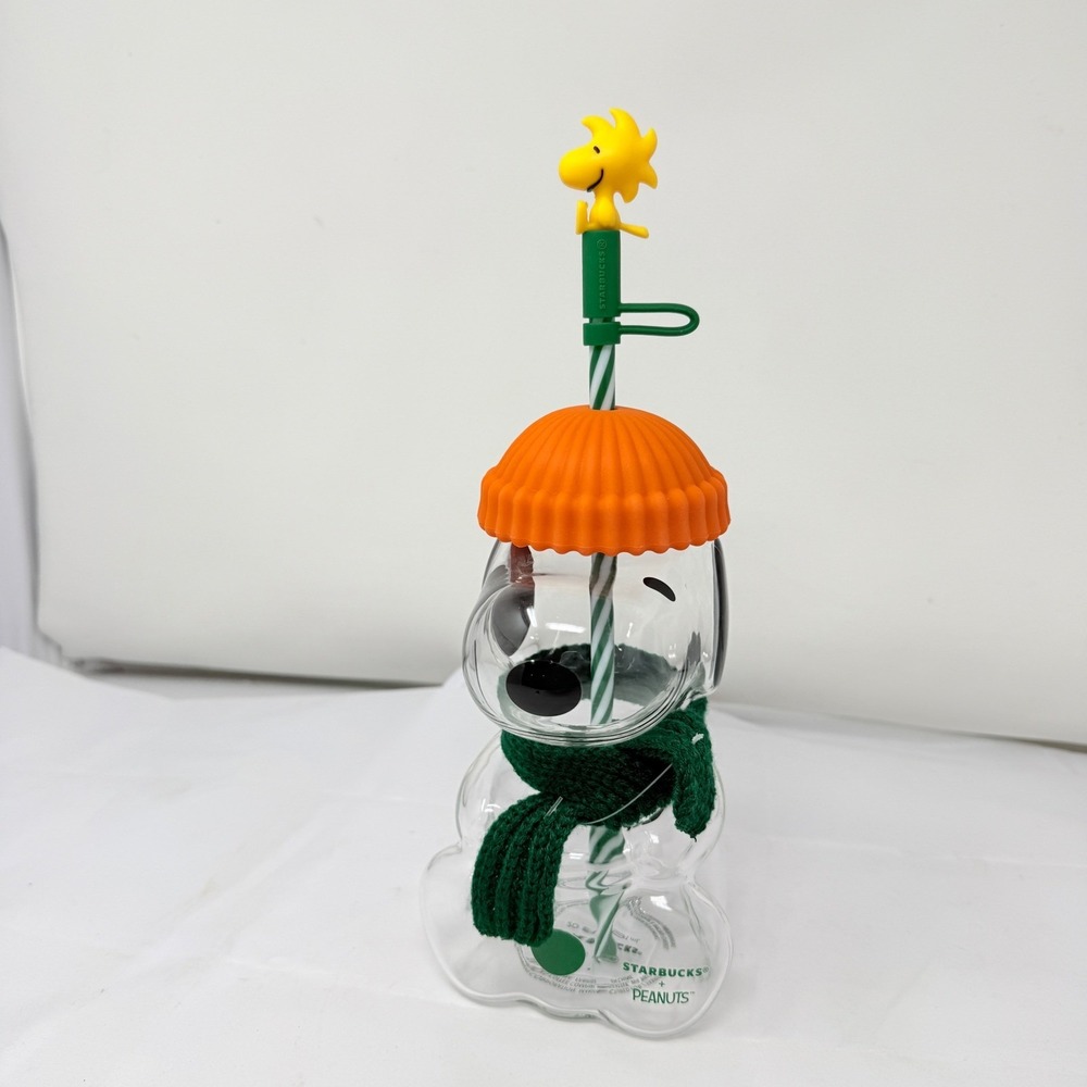 AUTHENTIC 2026 Starbucks x Peanuts Snoopy Collab Glass Cup 22oz Limited Edition